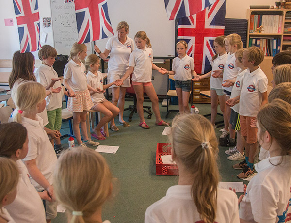 Een klas vol met leerlingen tijdens een Taalkamp van Summer Camp