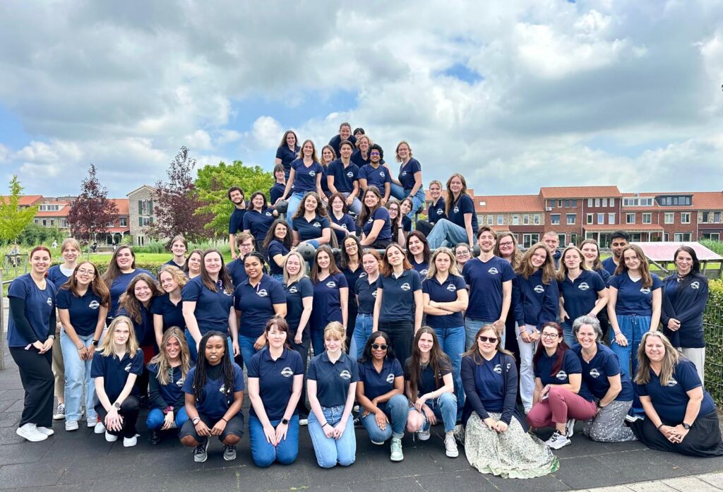 Engels leren op een leuke en leerzame manier tijdens een zomerkamp in Nederland. Engels leren was nog nooit zo leuk!